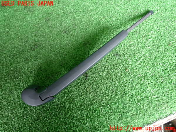 2UPJ-32451661]アウディ・A1 スポーツバック(8XCHZ)リアワイパーアーム1 中古_m0001.jpg