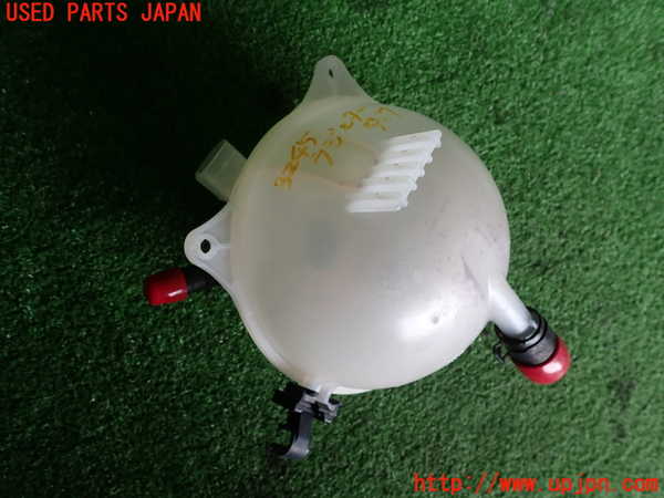 2UPJ-32452410]アウディ・A1 スポーツバック(8XCHZ)ラジエータータンク 中古_m0002.jpg