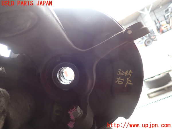 2UPJ-32454290]アウディ・A1 スポーツバック(8XCHZ)右フロントナックルハブ 中古_m0001.jpg