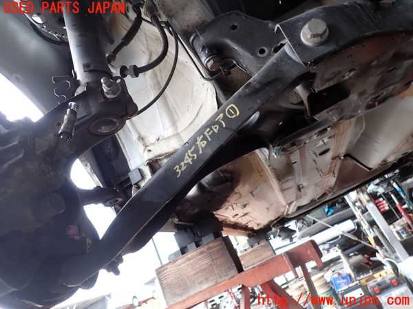 2UPJ-32455176]アウディ・A1 スポーツバック(8XCHZ)右フロントロアアーム1 中古_m0001.jpg