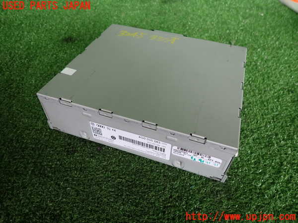 2UPJ-32456470]アウディ・A1 スポーツバック(8XCHZ)ラジオ 中古_m0001.jpg