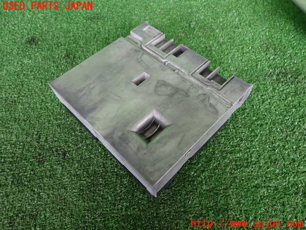 2UPJ-32456660]アウディ・A1 スポーツバック(8XCHZ)TVチューナー 中古_m0002.jpg