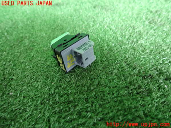 2UPJ-32456245]アウディ・A1 スポーツバック(8XCHZ)左前パワーウィンドウスイッチ 中古_m0002.jpg