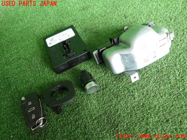 2UPJ-32456110]アウディ・A1 スポーツバック(8XCHZ)エンジンコンピューター 中古_m0003.jpg