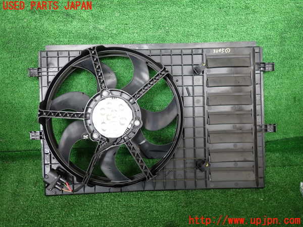 2UPJ-32456836]アウディ・A1 スポーツバック(8XCHZ)電動ファン1 中古_m0001.jpg