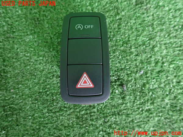 2UPJ-32456290]アウディ・A1 スポーツバック(8XCHZ)ハザードスイッチ 中古_m0001.jpg