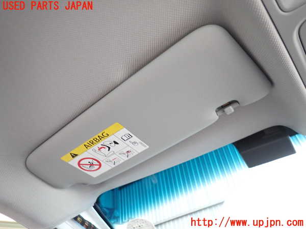 2UPJ-32457630]アウディ・A1 スポーツバック(8XCHZ)室内サンバイザー左側 中古_m0001.jpg