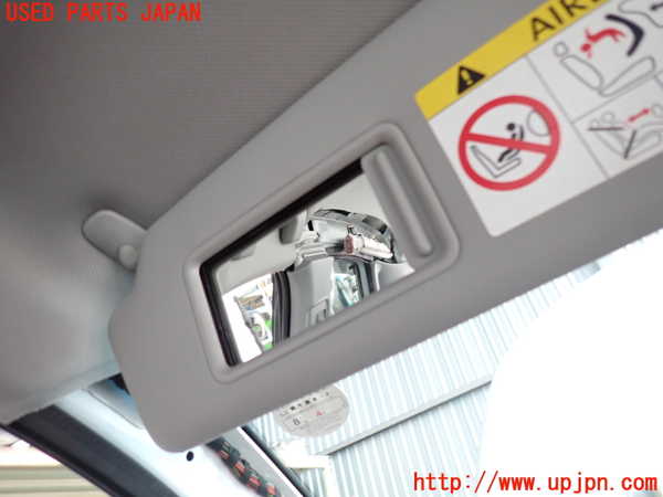 2UPJ-32457630]アウディ・A1 スポーツバック(8XCHZ)室内サンバイザー左側 中古_m0003.jpg