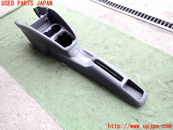 2UPJ-32457540]アウディ・A1 スポーツバック(8XCHZ)センターコンソール 中古_m0001.jpg