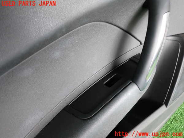 2UPJ-32451264]アウディ・A1 スポーツバック(8XCHZ)左前ドア内張り 中古_m0002.jpg