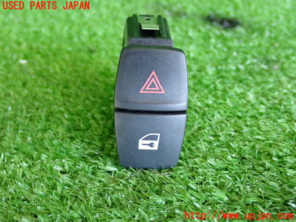 2UPJ-32466290]BMW 116i(1A16)(F20)ハザードスイッチ 中古_m0001.jpg