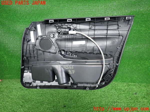 2UPJ-32461264]BMW 116i(1A16)(F20)左前ドア内張り 中古_m0002.jpg
