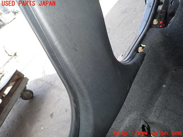 2UPJ-32467665]BMW 116i(1A16)(F20)右センターピラートリム 中古_m0004.jpg