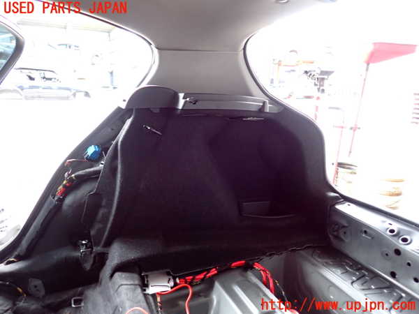 2UPJ-32467675]BMW 116i(1A16)(F20)右リアピラートリム 中古_m0001.jpg