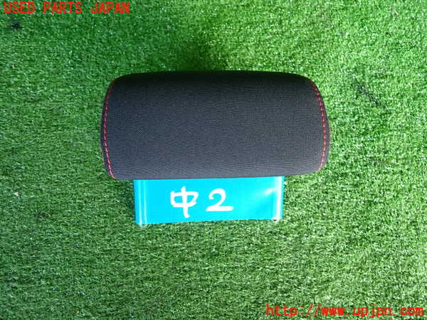 2UPJ-32467130]BMW 116i(1A16)(F20)真中2列目ヘッドレスト 中古_m0001.jpg