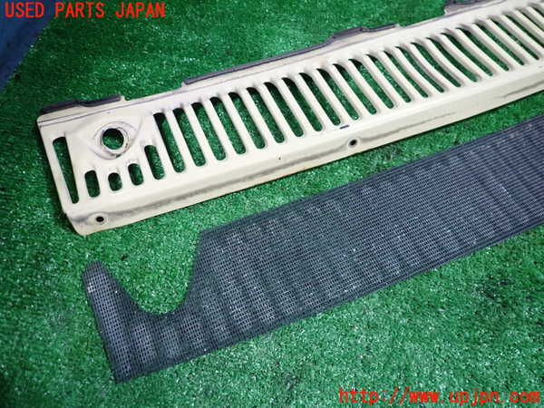 1UPJ-32471190]ベンツ 240D(115117)W115カウルトップ 中古_m0003.jpg