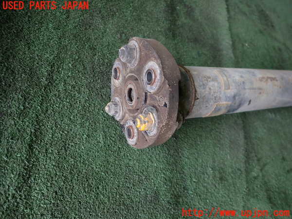 1UPJ-32473410]ベンツ 240D(115117)W115リアプロペラシャフト 中古_m0002.jpg