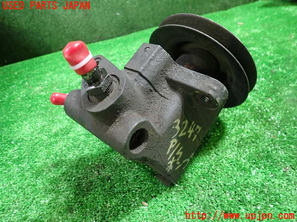1UPJ-32474250]ベンツ 240D(115117)W115パワステポンプ 中古_m0002.jpg