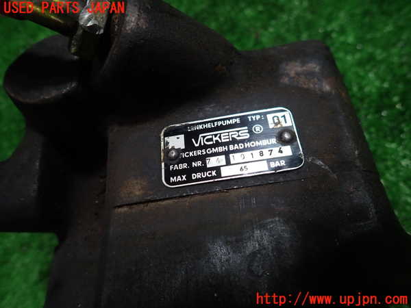 1UPJ-32474250]ベンツ 240D(115117)W115パワステポンプ 中古_m0003.jpg