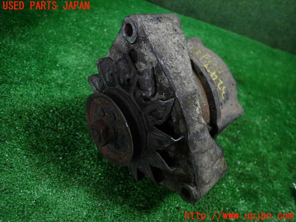 1UPJ-32476015]ベンツ 240D(115117)W115オルタネーター(ダイナモ) 中古_m0001.jpg