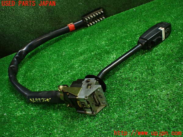 1UPJ-32476720]ベンツ 240D(115117)W115コンビネーションスイッチ 中古_m0001.jpg