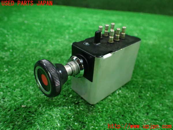 1UPJ-32476290]ベンツ 240D(115117)W115ハザードスイッチ 中古_m0001.jpg