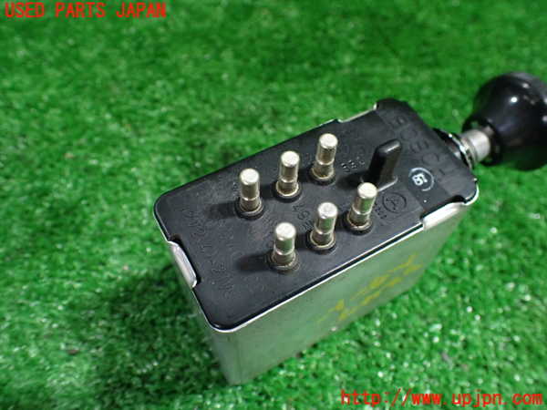 1UPJ-32476290]ベンツ 240D(115117)W115ハザードスイッチ 中古_m0003.jpg