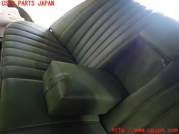 1UPJ-32477385]ベンツ 240D(115117)W115リアシート 中古_m0004.jpg