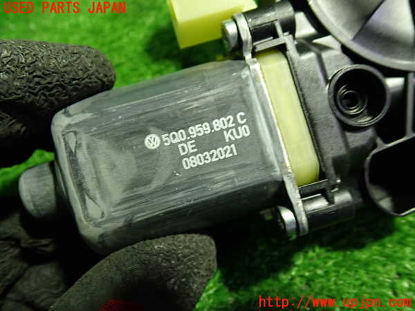 1UPJ-32481266]アウディ・Q3 スポーツバック(F3DPC)左前レギュレーターモーター 中古_m0002.jpg