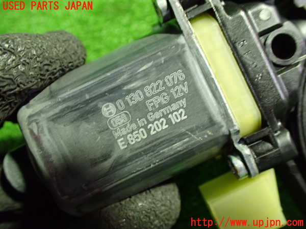 1UPJ-32481266]アウディ・Q3 スポーツバック(F3DPC)左前レギュレーターモーター 中古_m0003.jpg