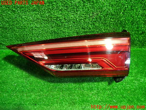 1UPJ-32481550]アウディ・Q3 スポーツバック(F3DPC)右リアフィニッシャー 中古_m0001.jpg