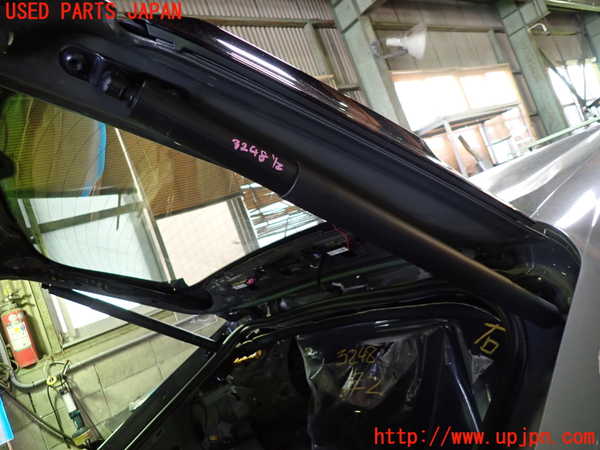 1UPJ-32481584]アウディ・Q3 スポーツバック(F3DPC)リアゲートダンパー 中古_m0001.jpg