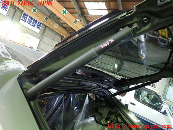 1UPJ-32481584]アウディ・Q3 スポーツバック(F3DPC)リアゲートダンパー 中古_m0002.jpg