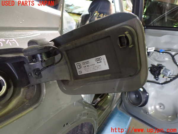 1UPJ-32481690]アウディ・Q3 スポーツバック(F3DPC)フューエルリッド 中古_m0002.jpg