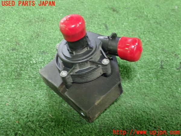 1UPJ-32482110]アウディ・Q3 スポーツバック(F3DPC)ウォーターポンプ 中古_m0001.jpg