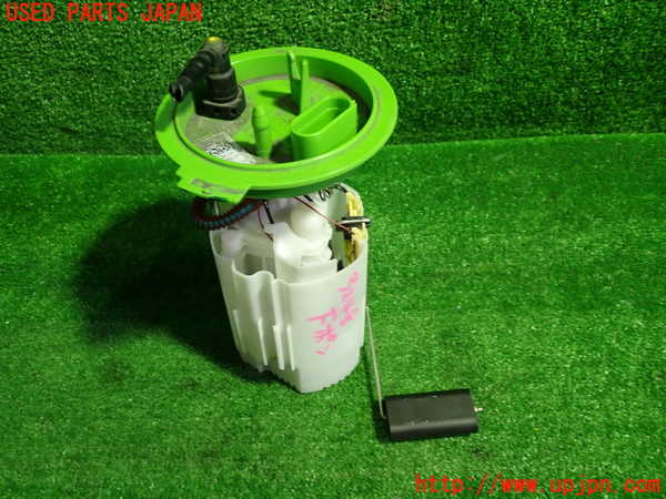 1UPJ-32482510]アウディ・Q3 スポーツバック(F3DPC)燃料ポンプ 中古_m0001.jpg