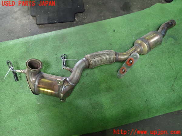 1UPJ-32482661]アウディ・Q3 スポーツバック(F3DPC)触媒1 中古_m0004.jpg