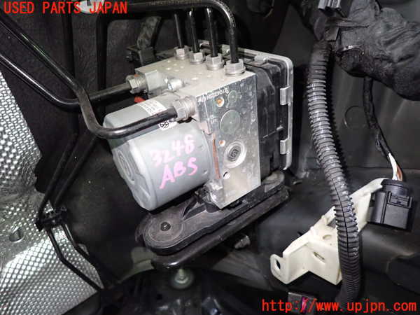 1UPJ-32484040]アウディ・Q3 スポーツバック(F3DPC)ABSアクチュエーター 中古_m0001.jpg