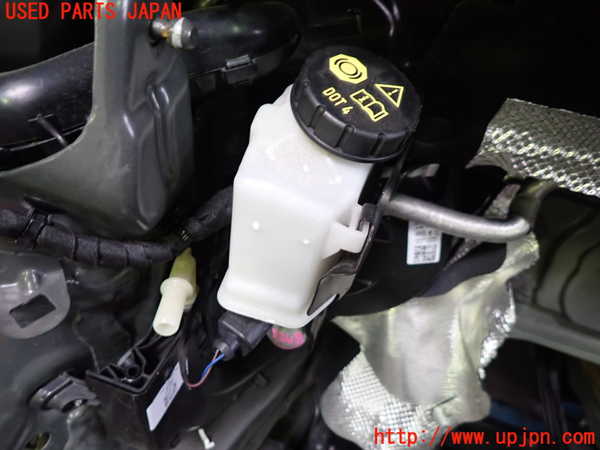 1UPJ-32484050]アウディ・Q3 スポーツバック(F3DPC)ブレーキマスターシリンダー 中古_m0001.jpg