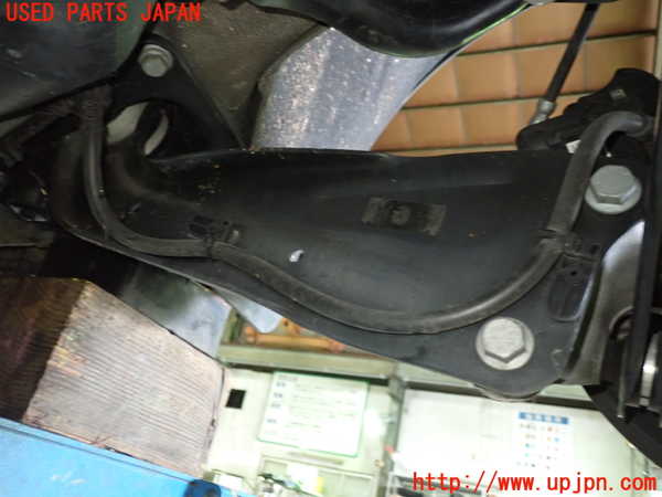 1UPJ-32485325]アウディ・Q3 スポーツバック(F3DPC)右リアテンションロッド 中古_m0002.jpg