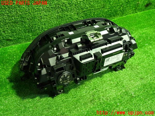 1UPJ-32486170]アウディ・Q3 スポーツバック(F3DPC)スピードメーター 中古_m0003.jpg