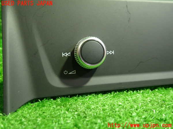1UPJ-32486307]アウディ・Q3 スポーツバック(F3DPC)スイッチ2 (オーディオ) 中古_m0002.jpg