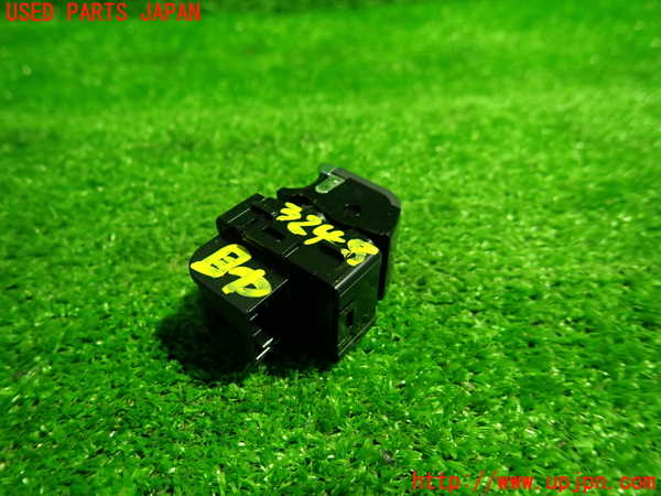 1UPJ-32486245]アウディ・Q3 スポーツバック(F3DPC)左前パワーウィンドウスイッチ 中古_m0002.jpg