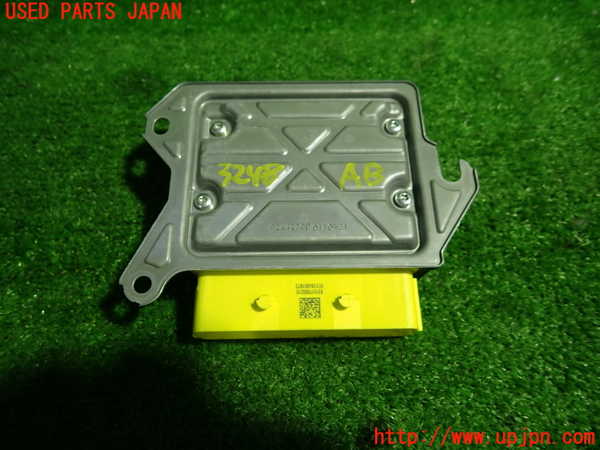 1UPJ-32486145]アウディ・Q3 スポーツバック(F3DPC)エアバッグコンピューター 中古_m0003.jpg