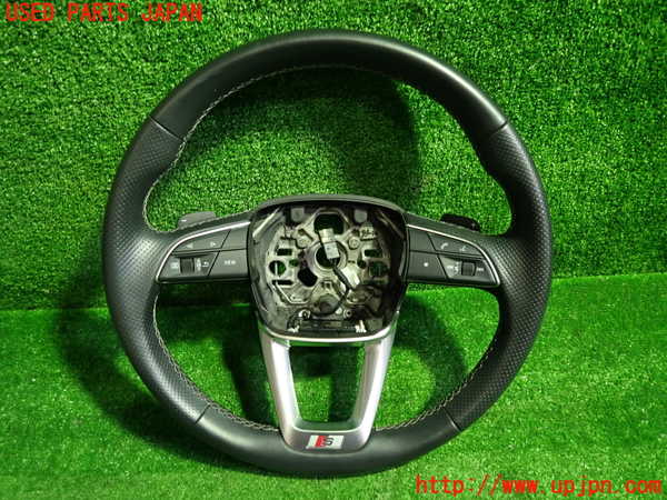 1UPJ-32487855]アウディ・Q3 スポーツバック(F3DPC)ステアリングホイール 中古_m0001.jpg