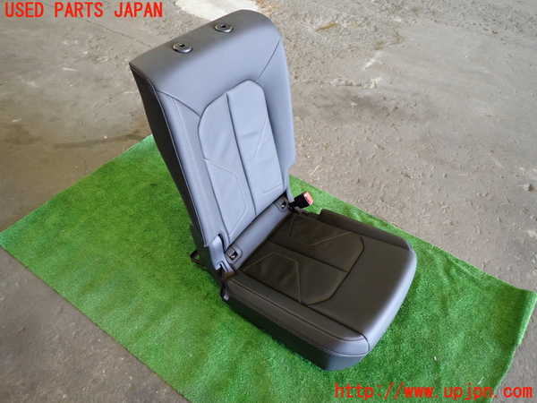 1UPJ-32487405]アウディ・Q3 スポーツバック(F3DPC)右リアシート 中古_m0001.jpg