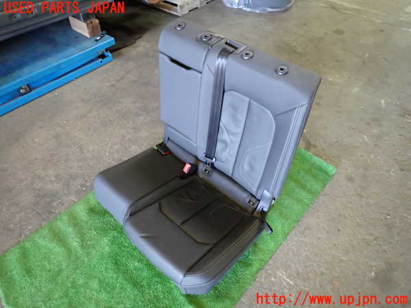 1UPJ-32487435]アウディ・Q3 スポーツバック(F3DPC)左リアシート 中古_m0001.jpg