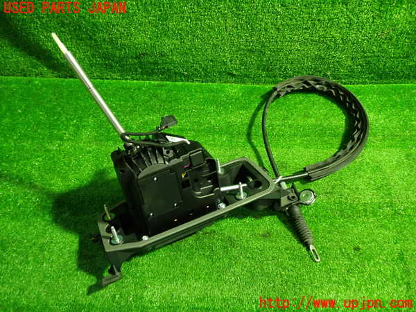 1UPJ-32487555]アウディ・Q3 スポーツバック(F3DPC)ATシフトレバー 中古_m0003.jpg
