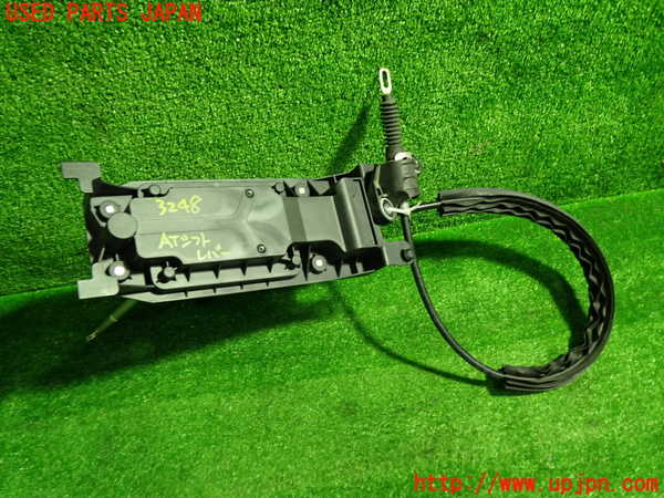 1UPJ-32487555]アウディ・Q3 スポーツバック(F3DPC)ATシフトレバー 中古_m0004.jpg