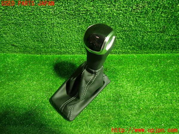 1UPJ-32487570]アウディ・Q3 スポーツバック(F3DPC)シフトノブ 中古_m0001.jpg